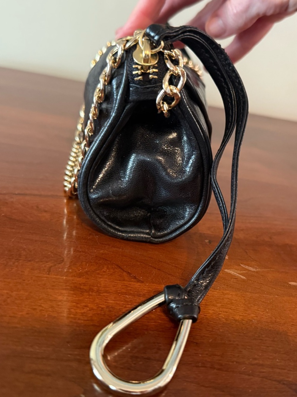 Vintage Kooba Oversized Leather Barrel Clutch w/ Wristlet & Removable Chain - Picture 5 of 10